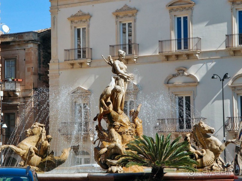 Сиракуза. Аретуза, Артемида, Архимед