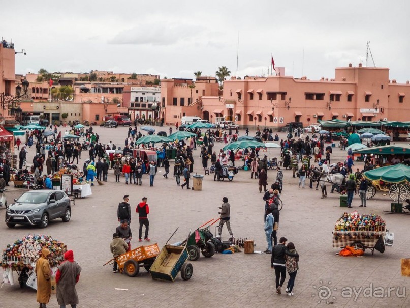 Джемаа эль-Фна. И пир, и мир, и «добры» люди