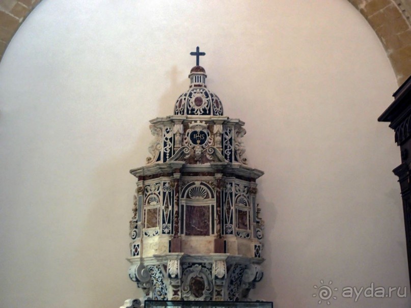 Эриче. Уединение и святость