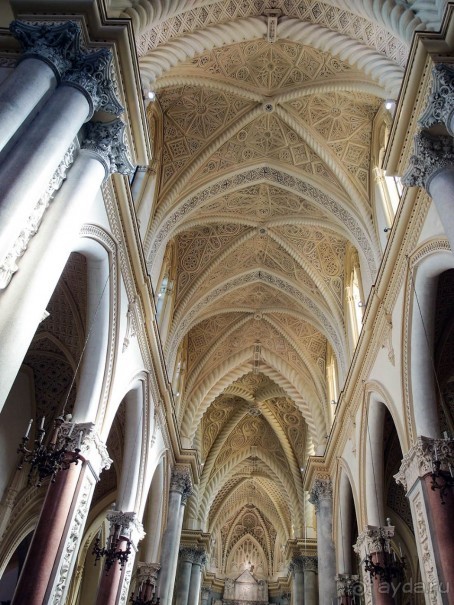 Эриче. Уединение и святость