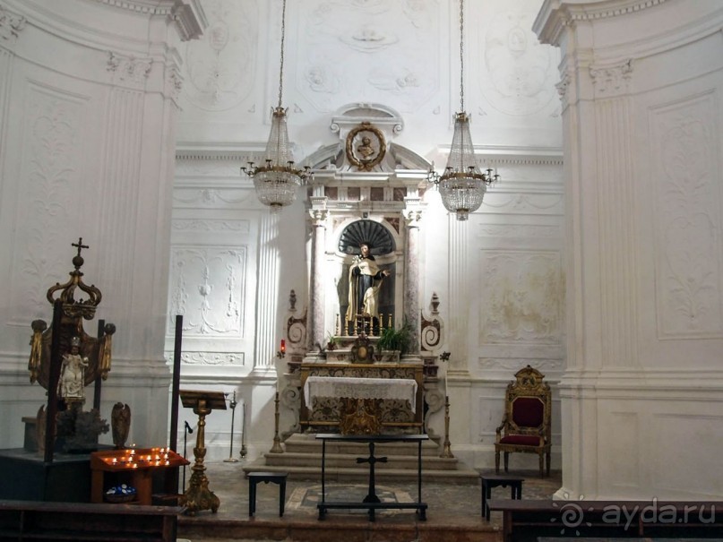 Эриче. Уединение и святость