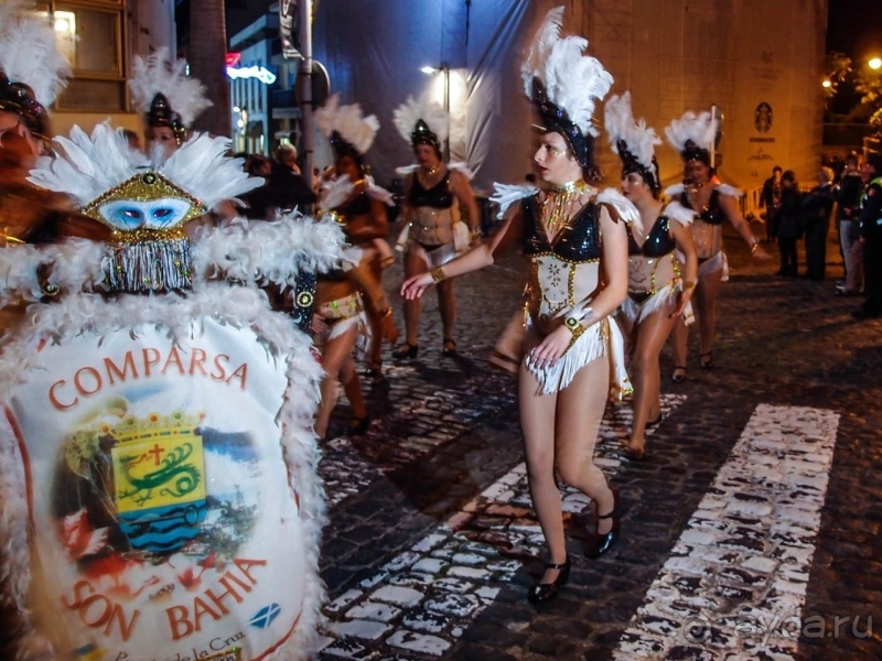 Альбом истории "Всю жизнь я с удовольствием проглатываю книги и фильмы, сюжет которых связан с метаморфозами времени"