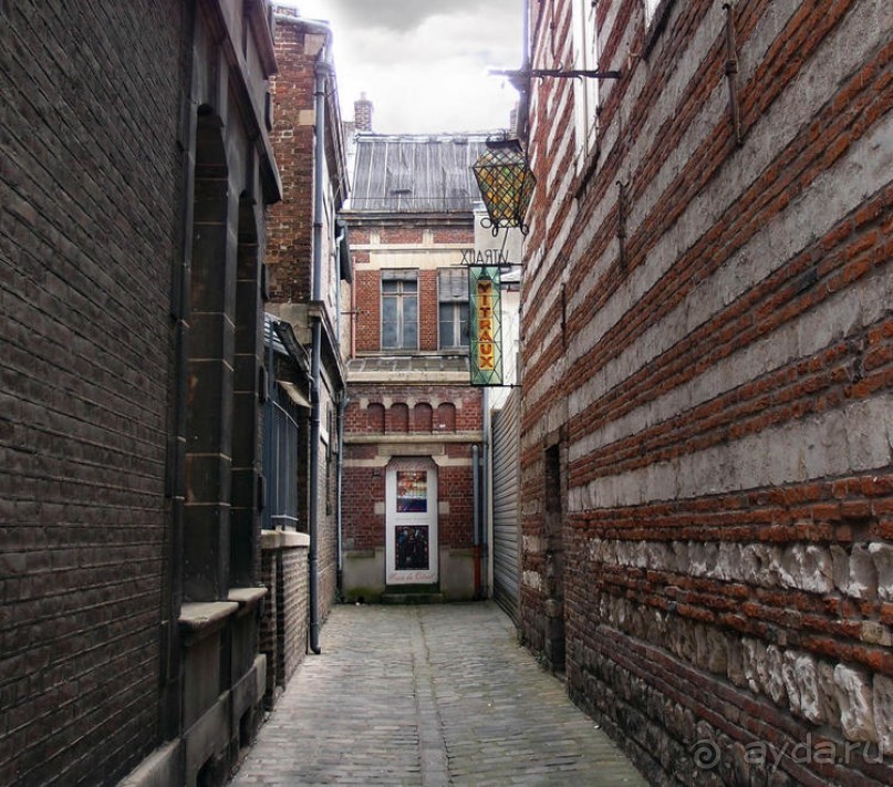 Подводная лодка, марионетки и ортилонаж