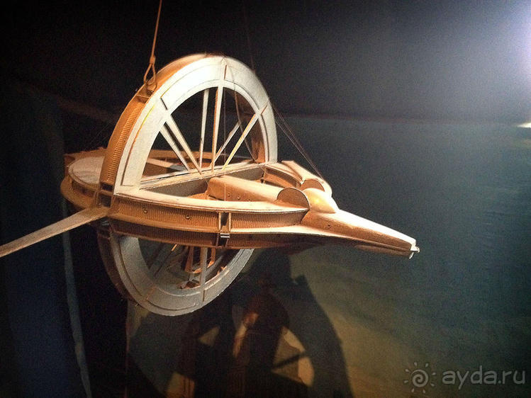 Подводная лодка, марионетки и ортилонаж