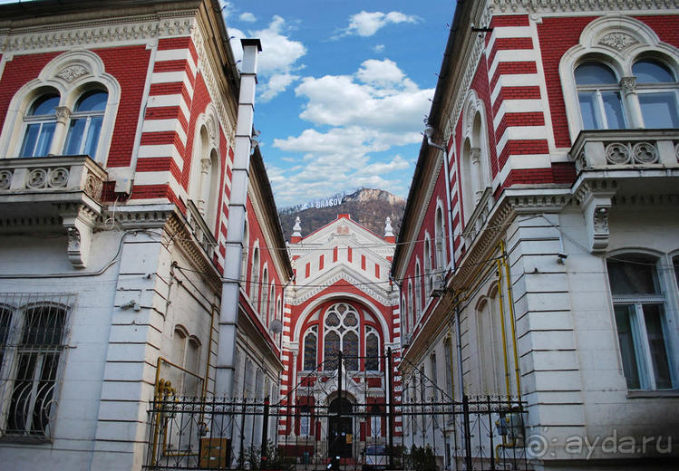 В молельном доме некому молиться