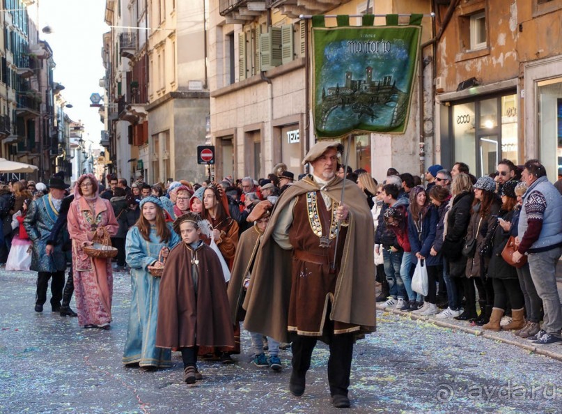 Карнавальное шествие в Вероне