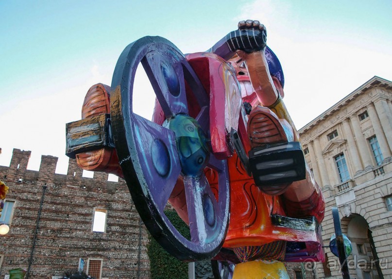 Карнавальное шествие в Вероне