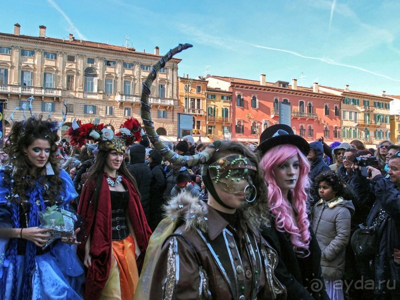 Карнавальное шествие в Вероне