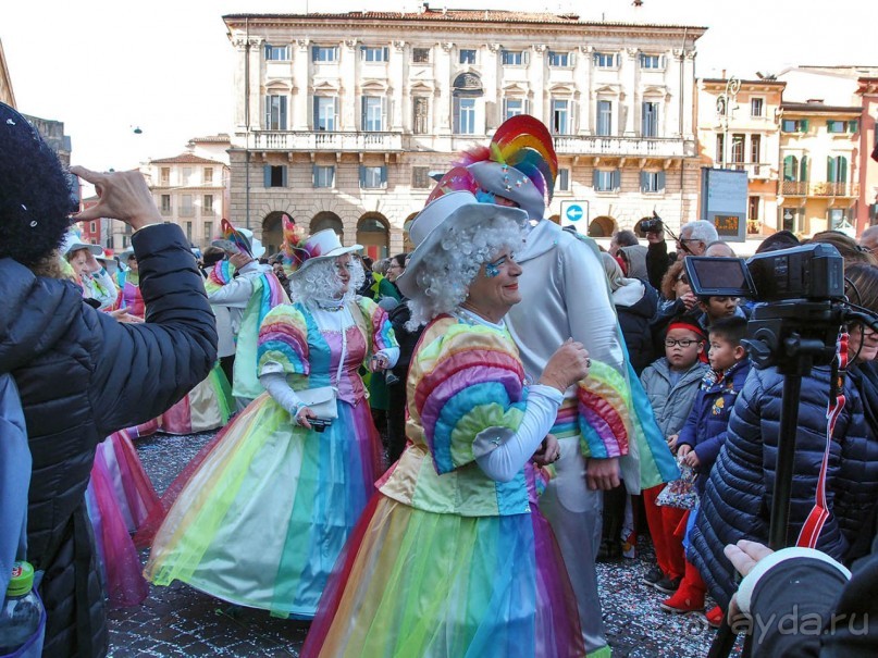 Карнавальное шествие в Вероне