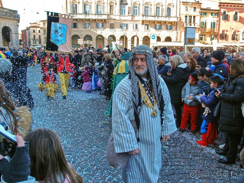 Карнавальное шествие в Вероне