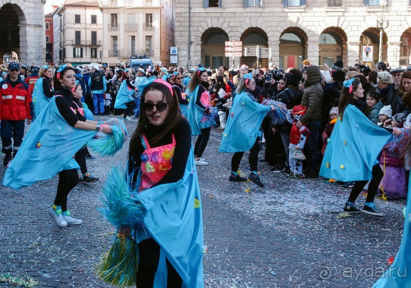 Карнавальное шествие в Вероне