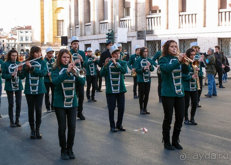 Карнавальное шествие в Вероне