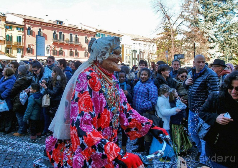Карнавальное шествие в Вероне