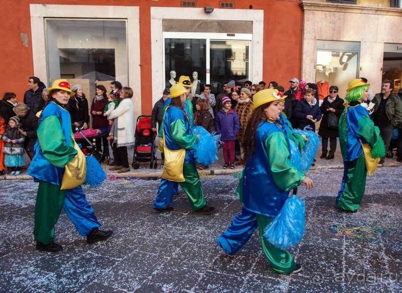 Карнавальное шествие в Вероне
