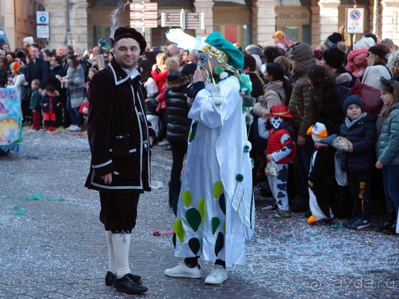 Карнавальное шествие в Вероне