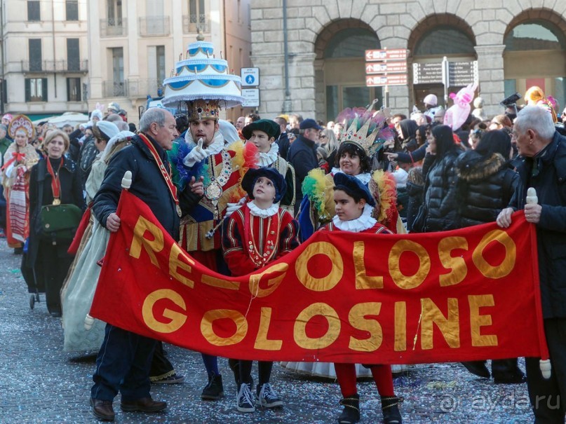 Карнавальное шествие в Вероне