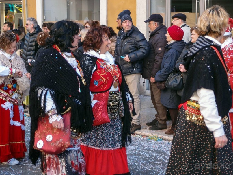 Карнавальное шествие в Вероне