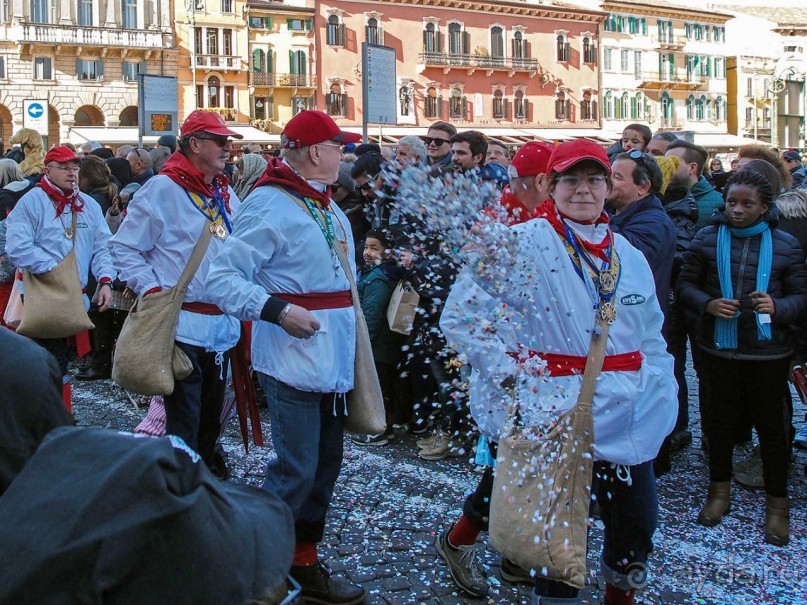 Карнавальное шествие в Вероне