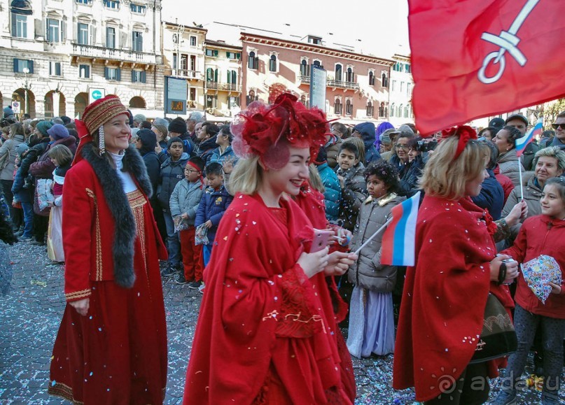 Карнавальное шествие в Вероне
