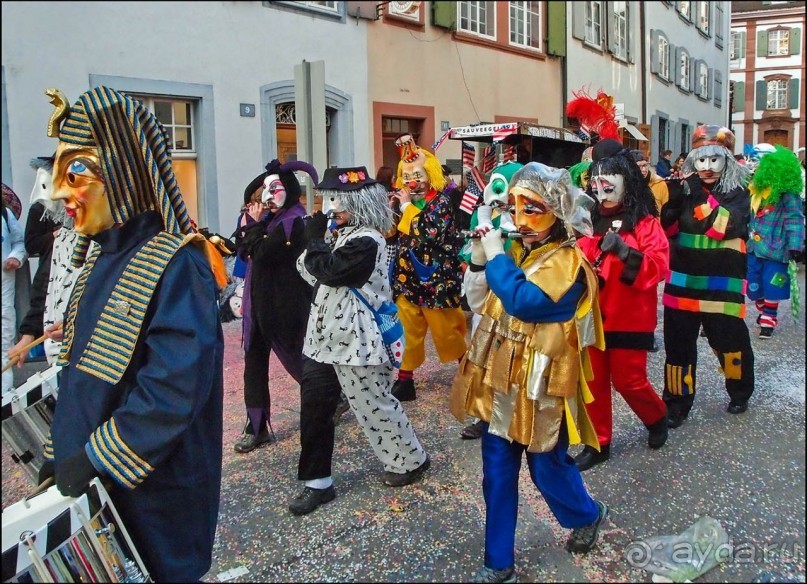 Протестантский карнавал или Всё, что мы узнали о Фаснахте