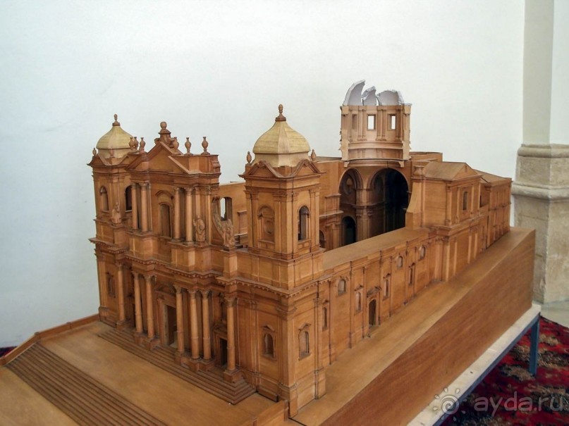 Пышность форм идеального города