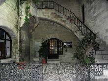 Солнечный остров посреди двух морей