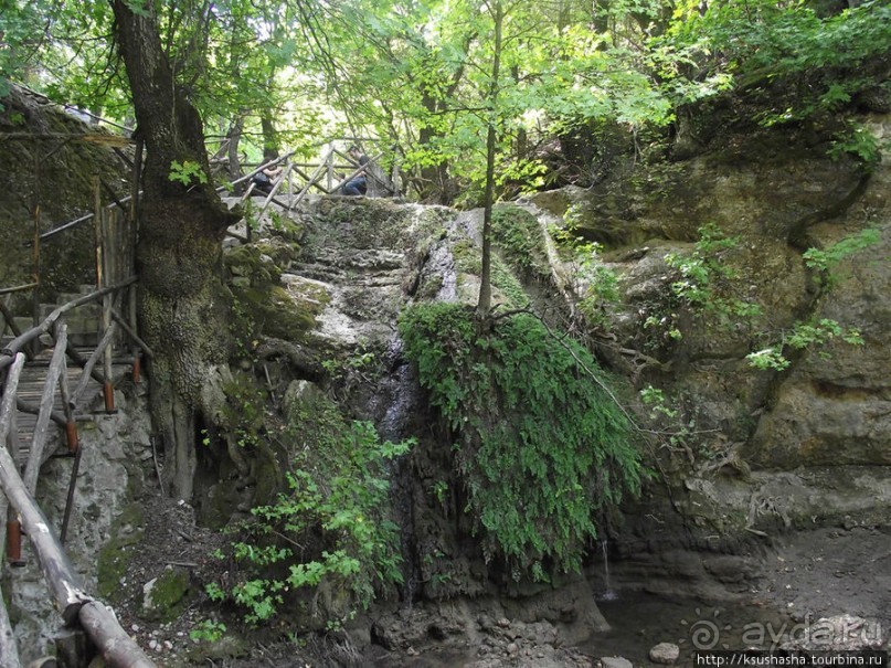 Солнечный остров посреди двух морей