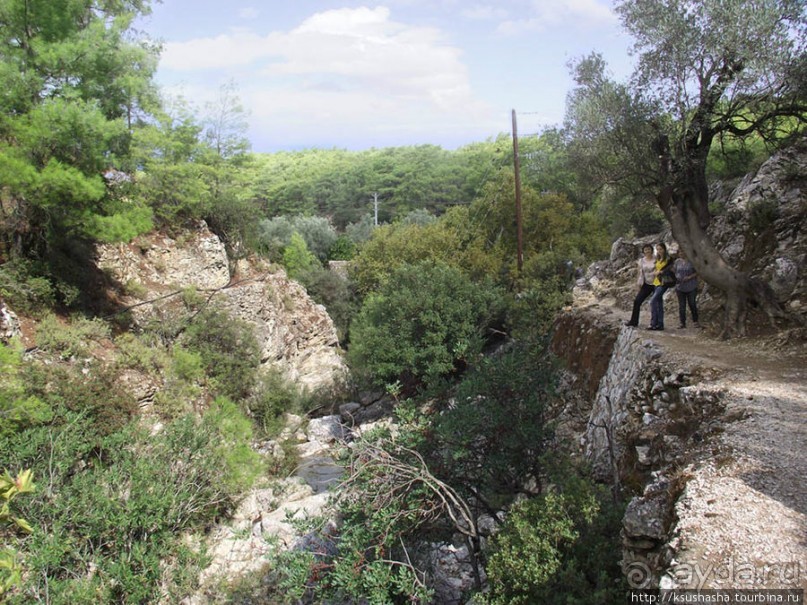 Солнечный остров посреди двух морей