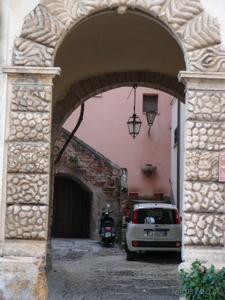 Чефалý сам себе голова