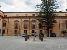 Чефалý сам себе голова