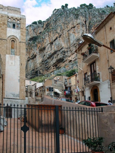 Чефалý сам себе голова