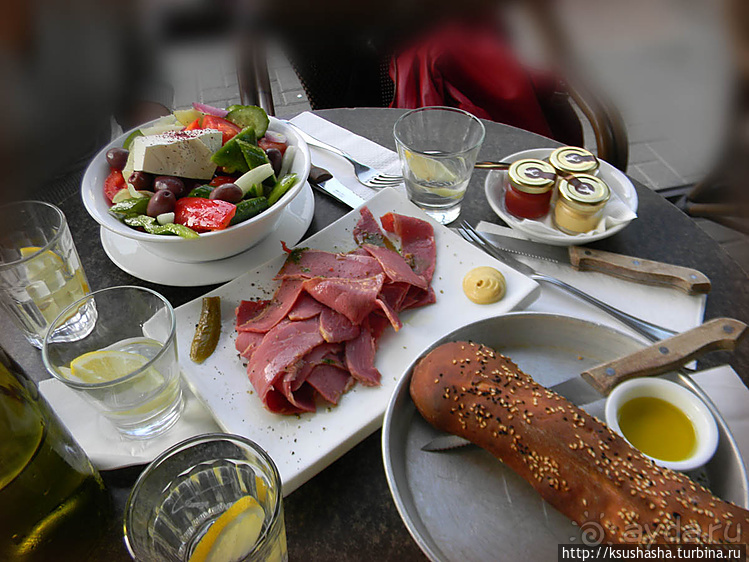 Небольшое и приятное кафе в самом центре