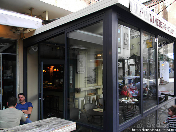 Небольшое и приятное кафе в самом центре