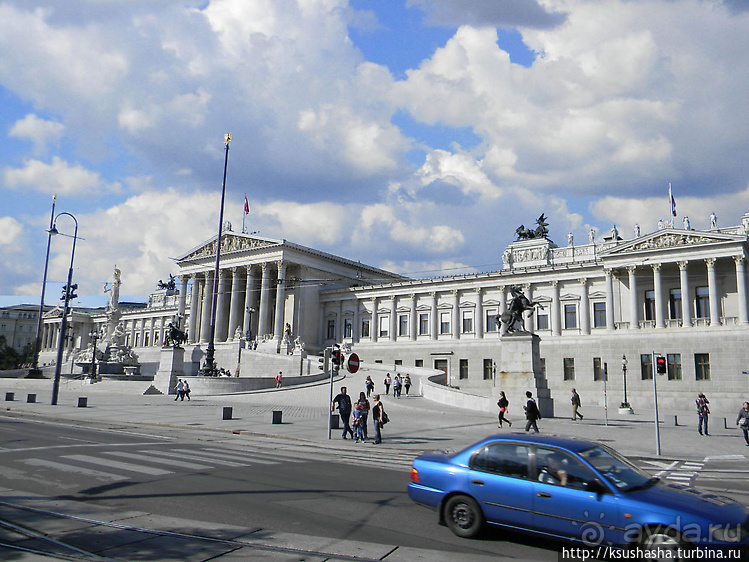 Древнегреческий храм на Ринге