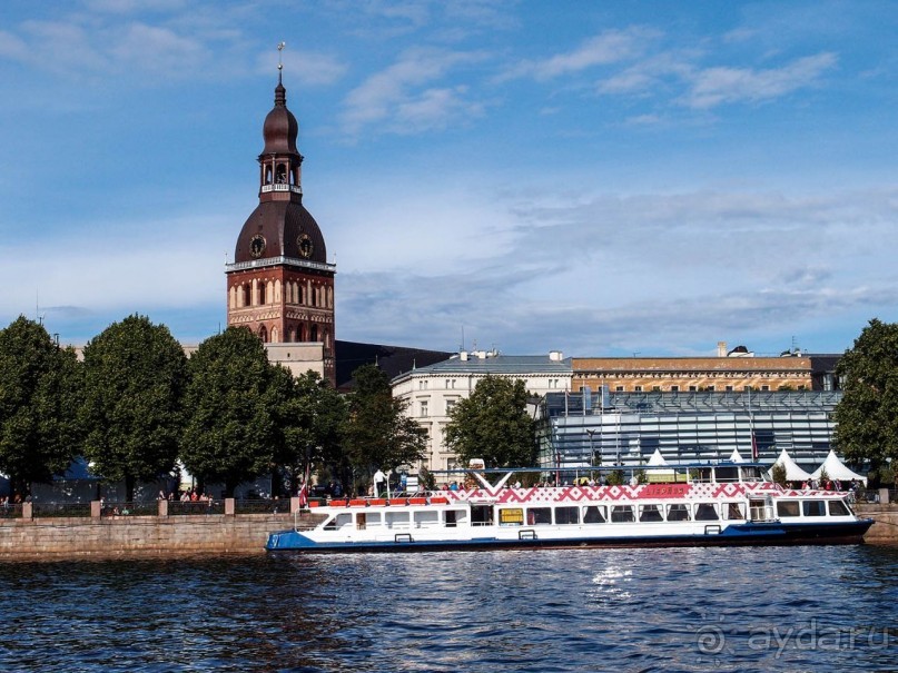 Синяя Даугава, радужные каналы и Два моста