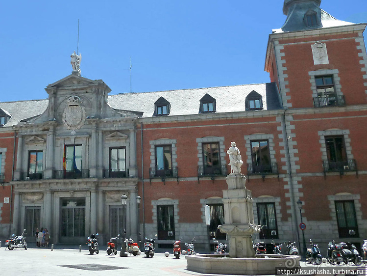 Площадь Майор и её "соседи"