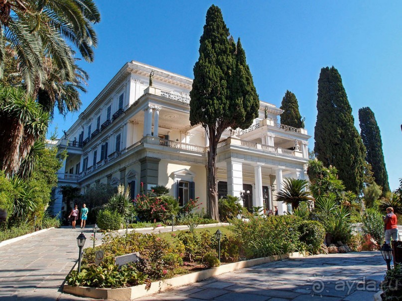 Три Ахиллеса и печальная Сисси