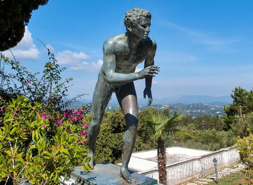 Три Ахиллеса и печальная Сисси