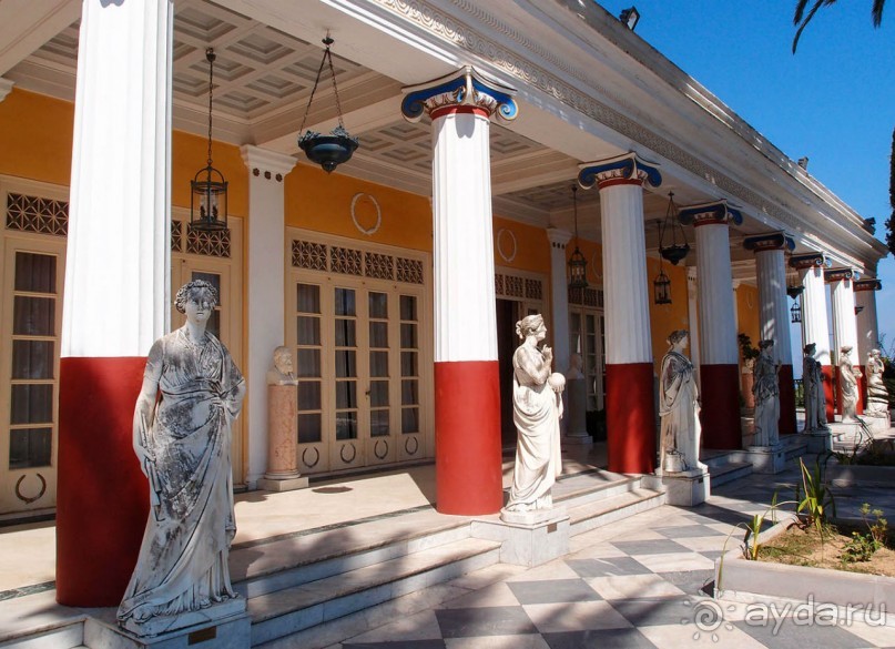 Три Ахиллеса и печальная Сисси