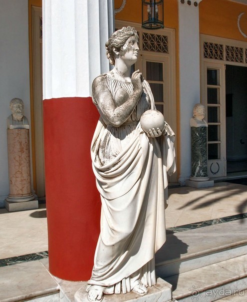 Три Ахиллеса и печальная Сисси