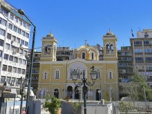 В Пирей — на туристическом автобусе