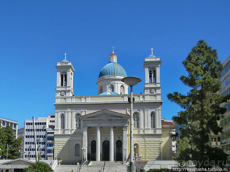 В Пирей — на туристическом автобусе
