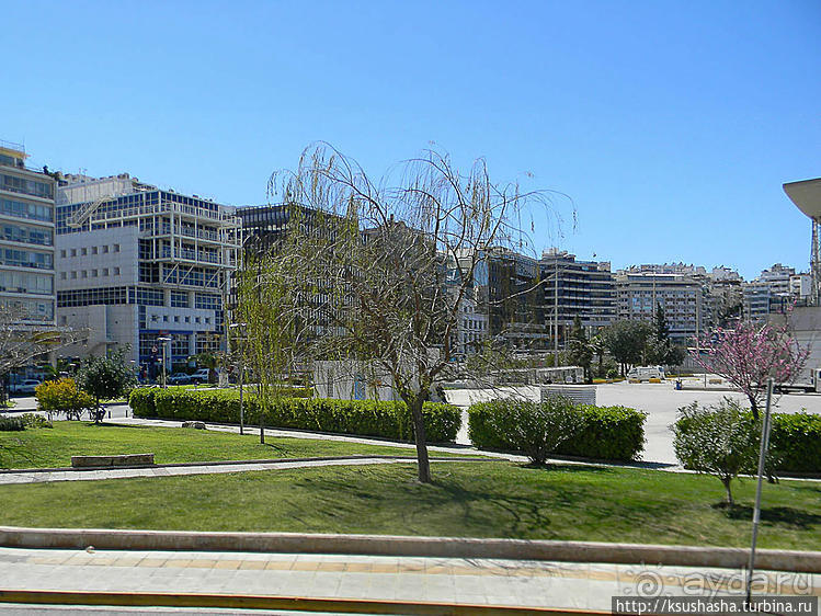 В Пирей — на туристическом автобусе