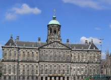 В коричневых тонах