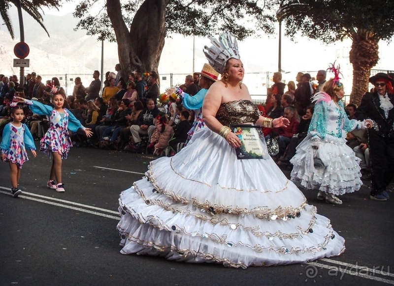 Альбом истории "Карнавал «Фантазия» на Тенерифе"