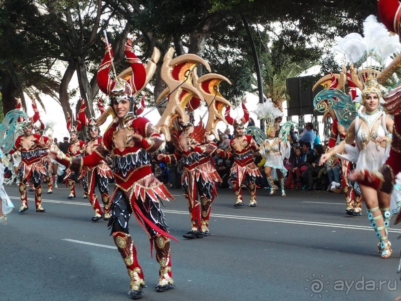 Альбом истории "Карнавал «Фантазия» на Тенерифе"