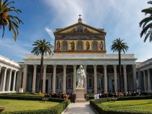 Величайший собор за древними Аврелиановыми стенами