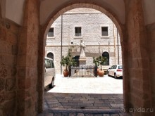 У Новых ворот