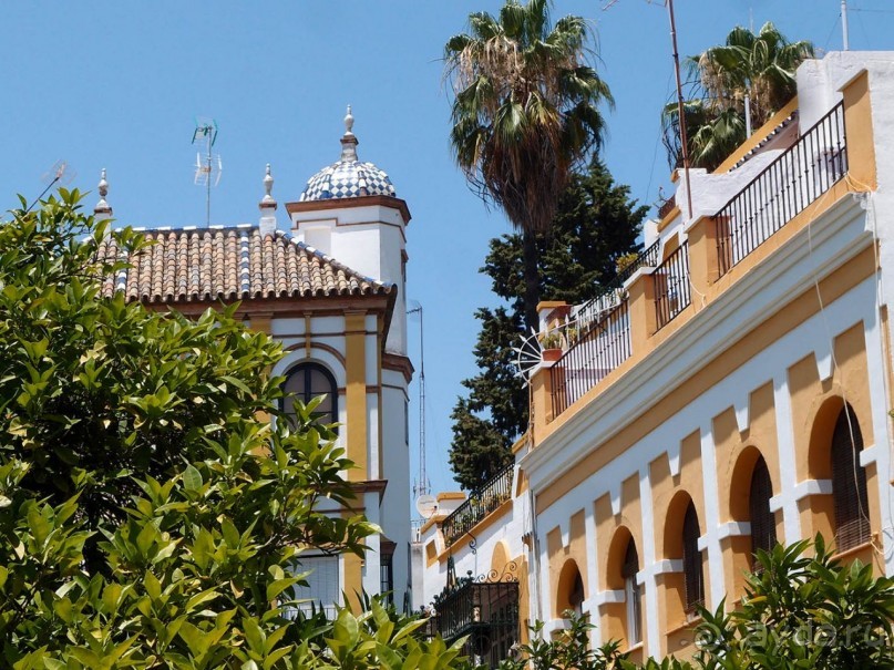 В квартале Санта-Крус