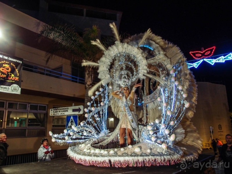 Альбом истории "Слишком темно, феерически ярко"
